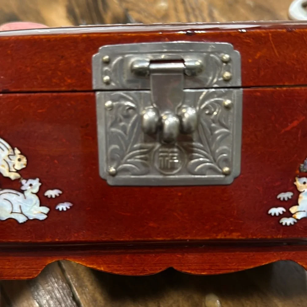 Vintage Asian Musical Jewelry Box with Mother of Pearl Inlay
